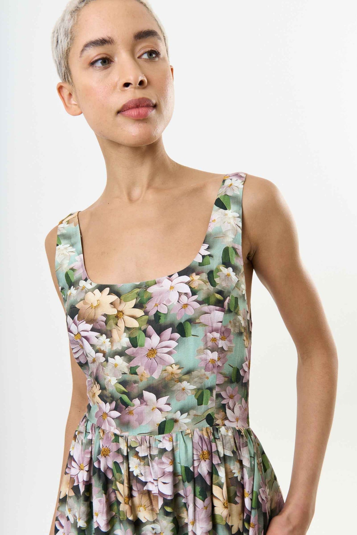 Sherazade 3D Daisy Print Square Neck Midi Dress - Green