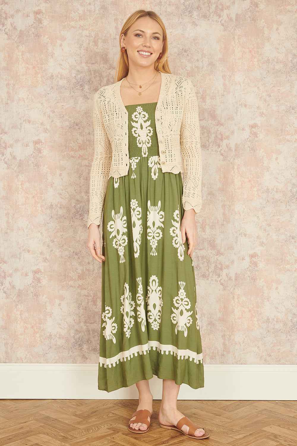 Yumi Beige Crochet Knitted Cropped Cardigan