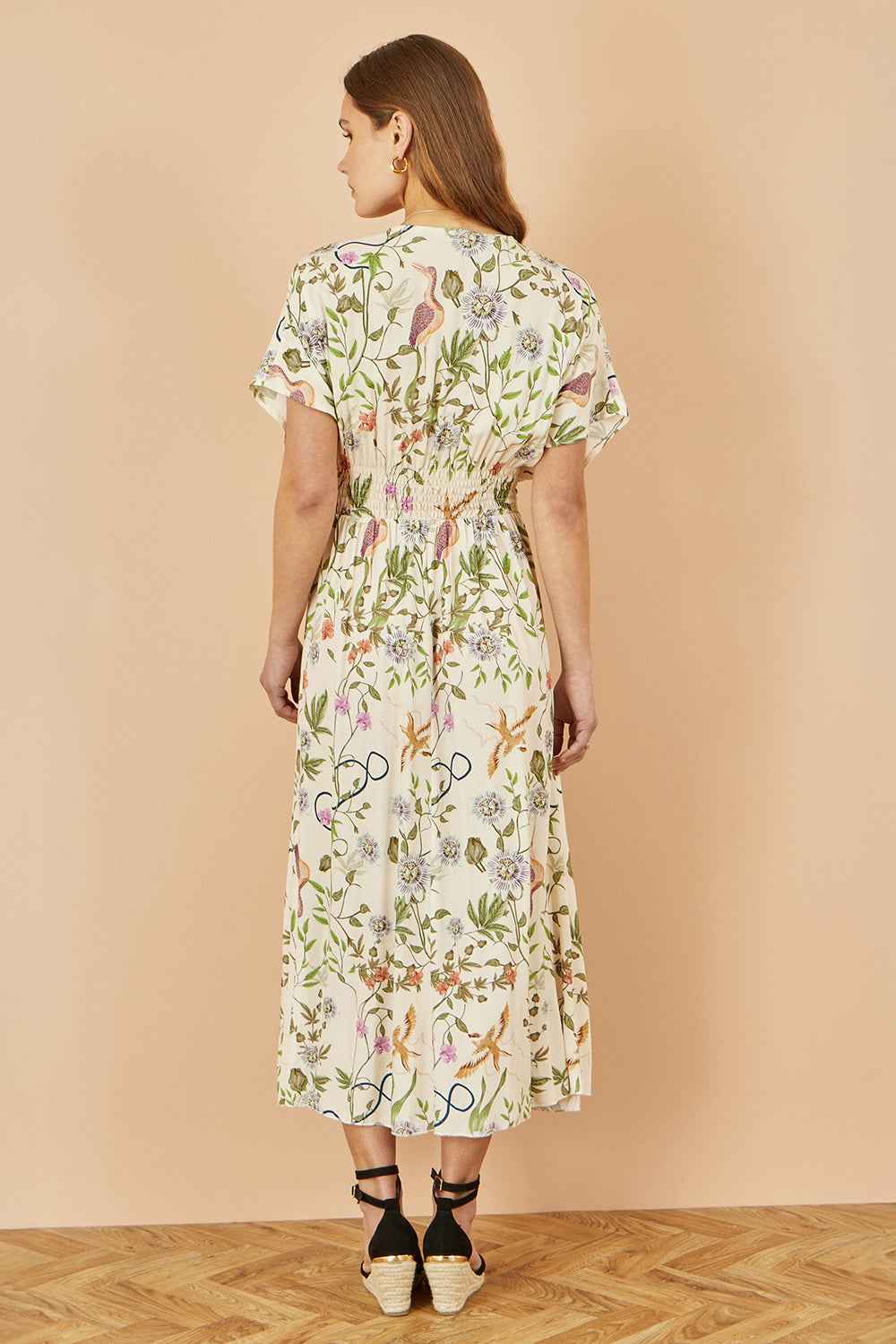 Yumi Ivory Floral Print Ruched Waist Midi Dress With Kimono Sleeves
