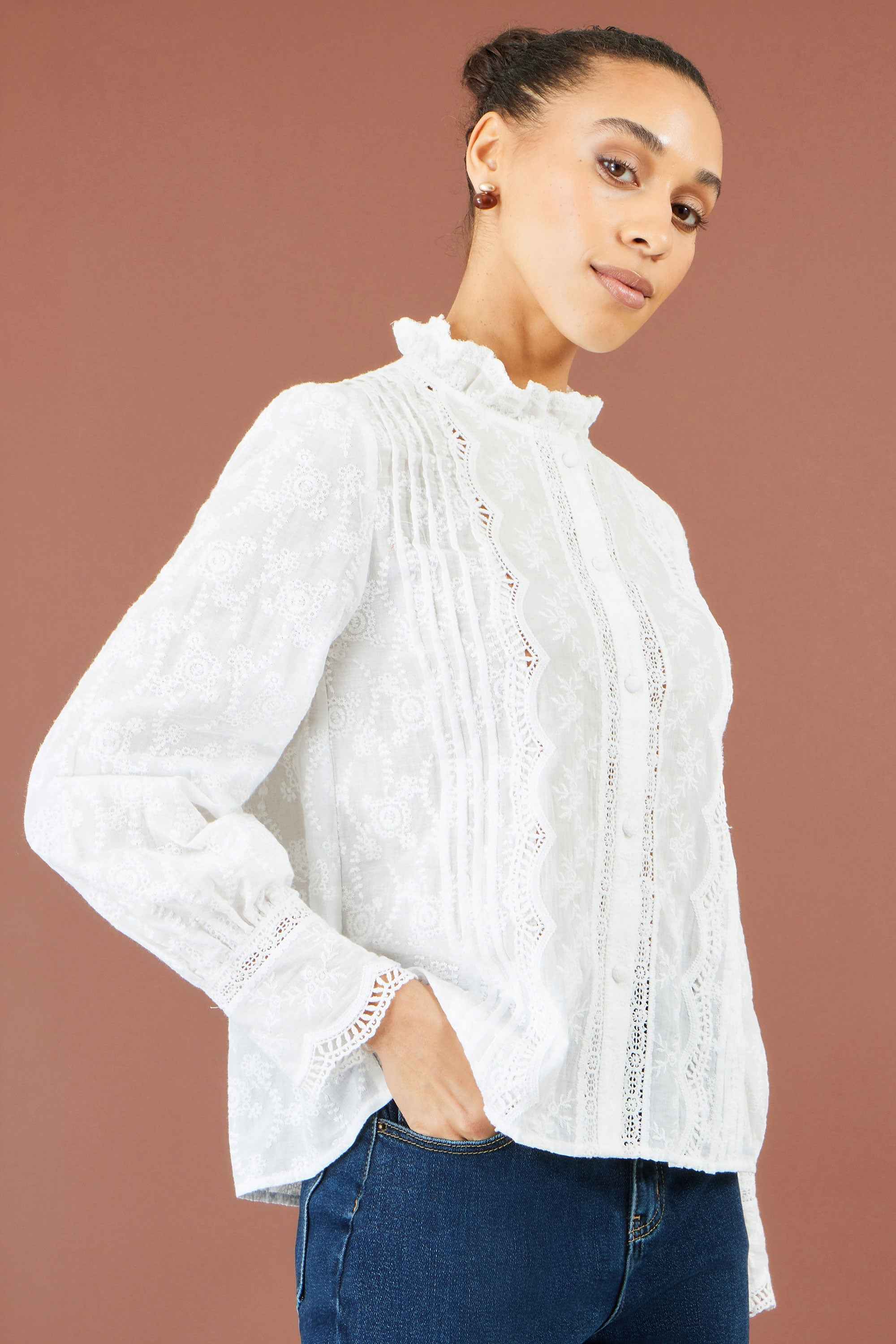 Yumi White Floral Cotton Shirt With Lace Details