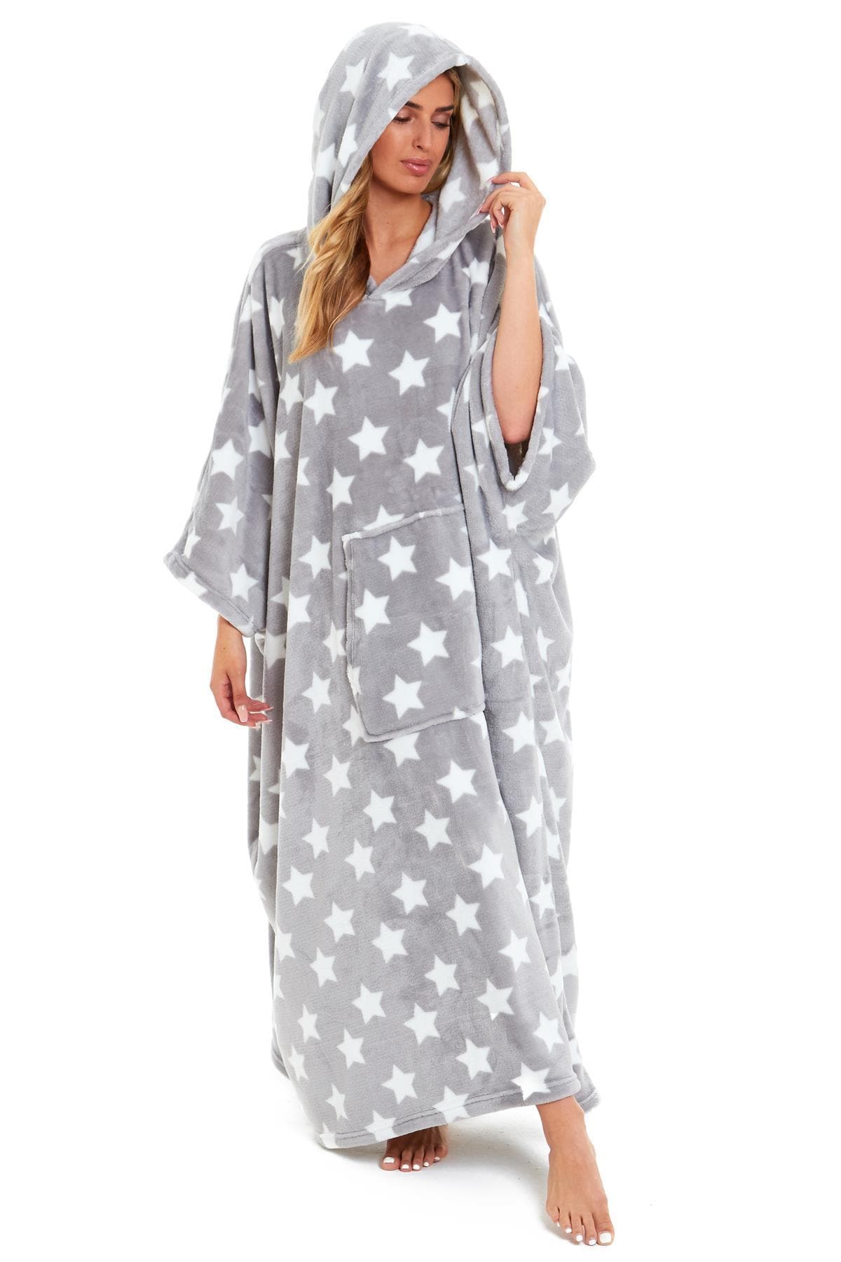 OLIVIA ROCCO Oversized Hooded Fleece Poncho Blanket Stars Polka Dots Easy Care for Cosy Home Layering