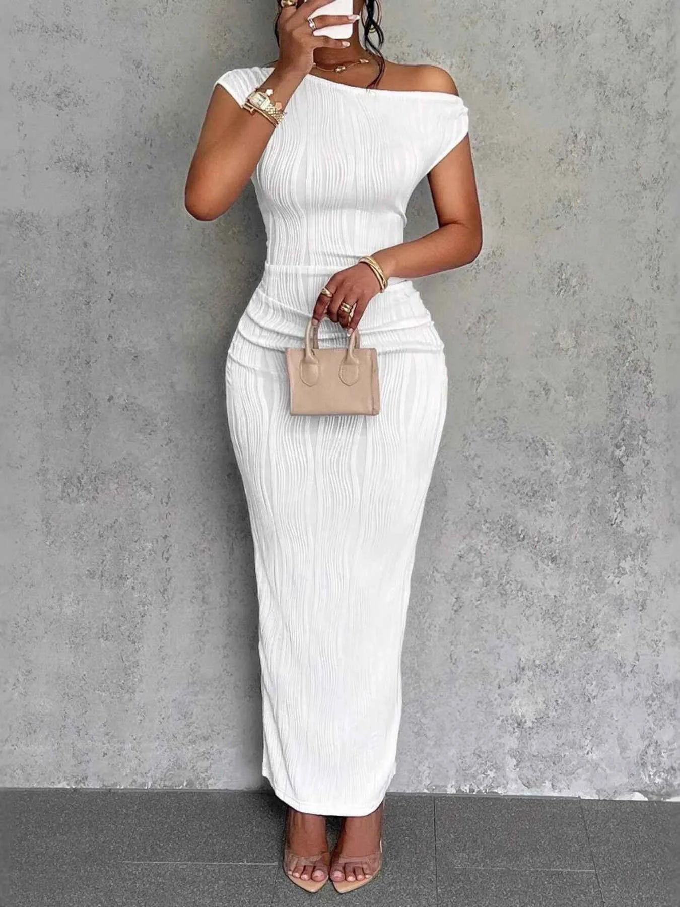 Textured Single Shoulder Bodycon Maxi Dress