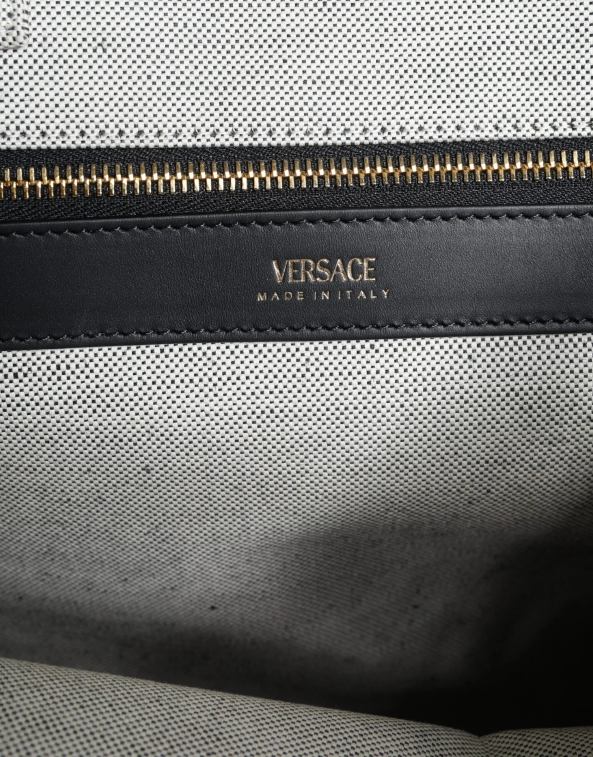 Versace weiße Tragetasche aus Canvas mit Leder und Henkel, Umhängetasche mit Logo