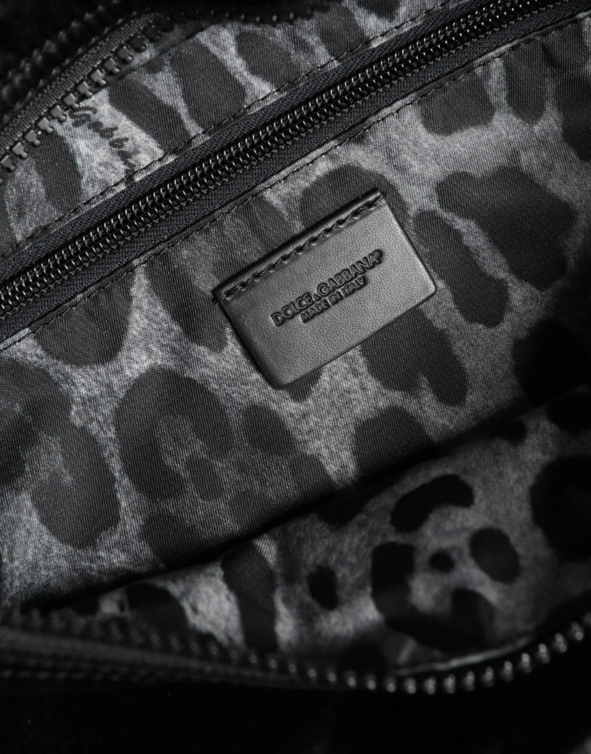 Dolce &amp; Gabbana Gürteltasche aus schwarzem Nylon