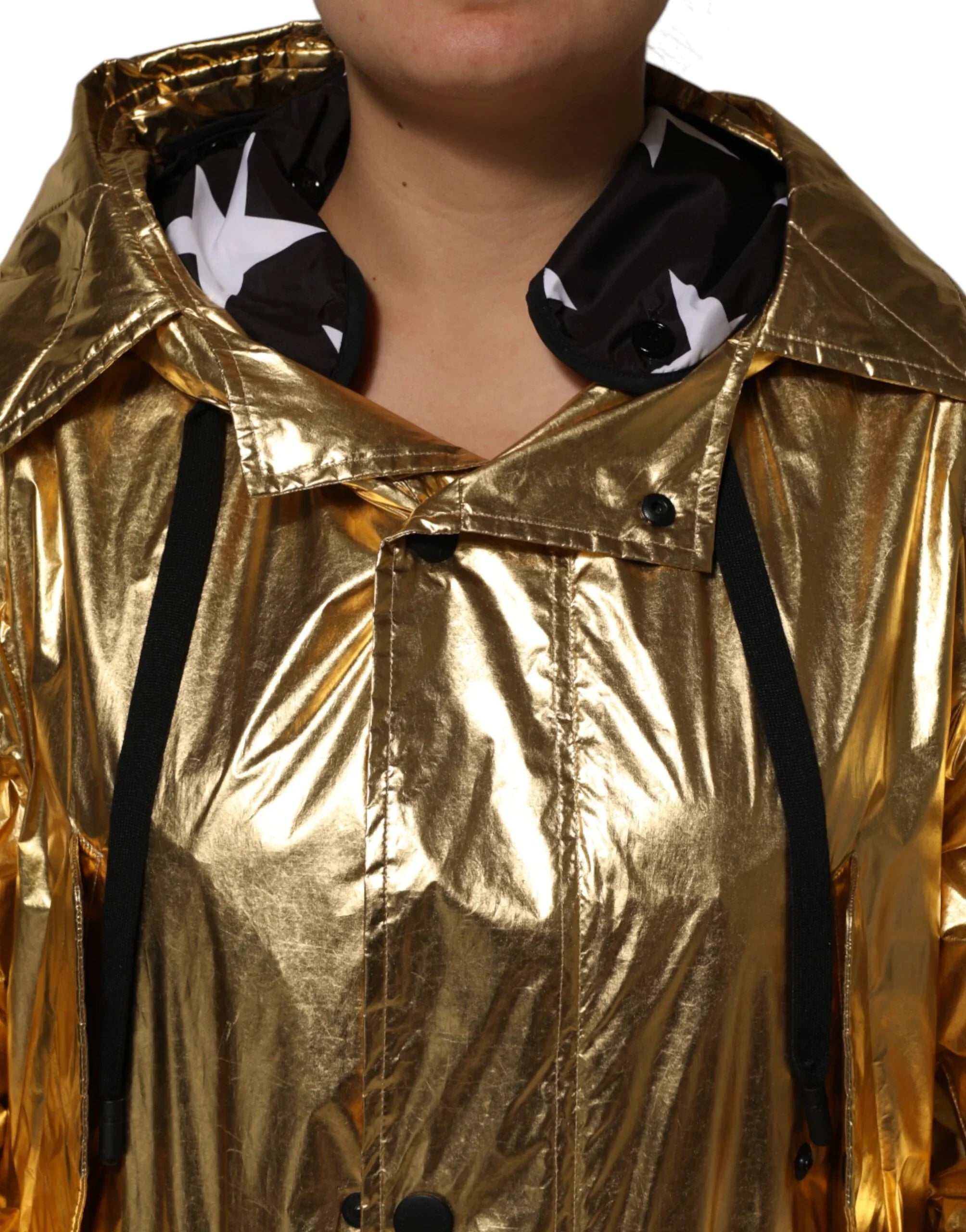 Dolce &amp; Gabbana Goldfarbener Trenchcoat mit Kapuze und langen Ärmeln