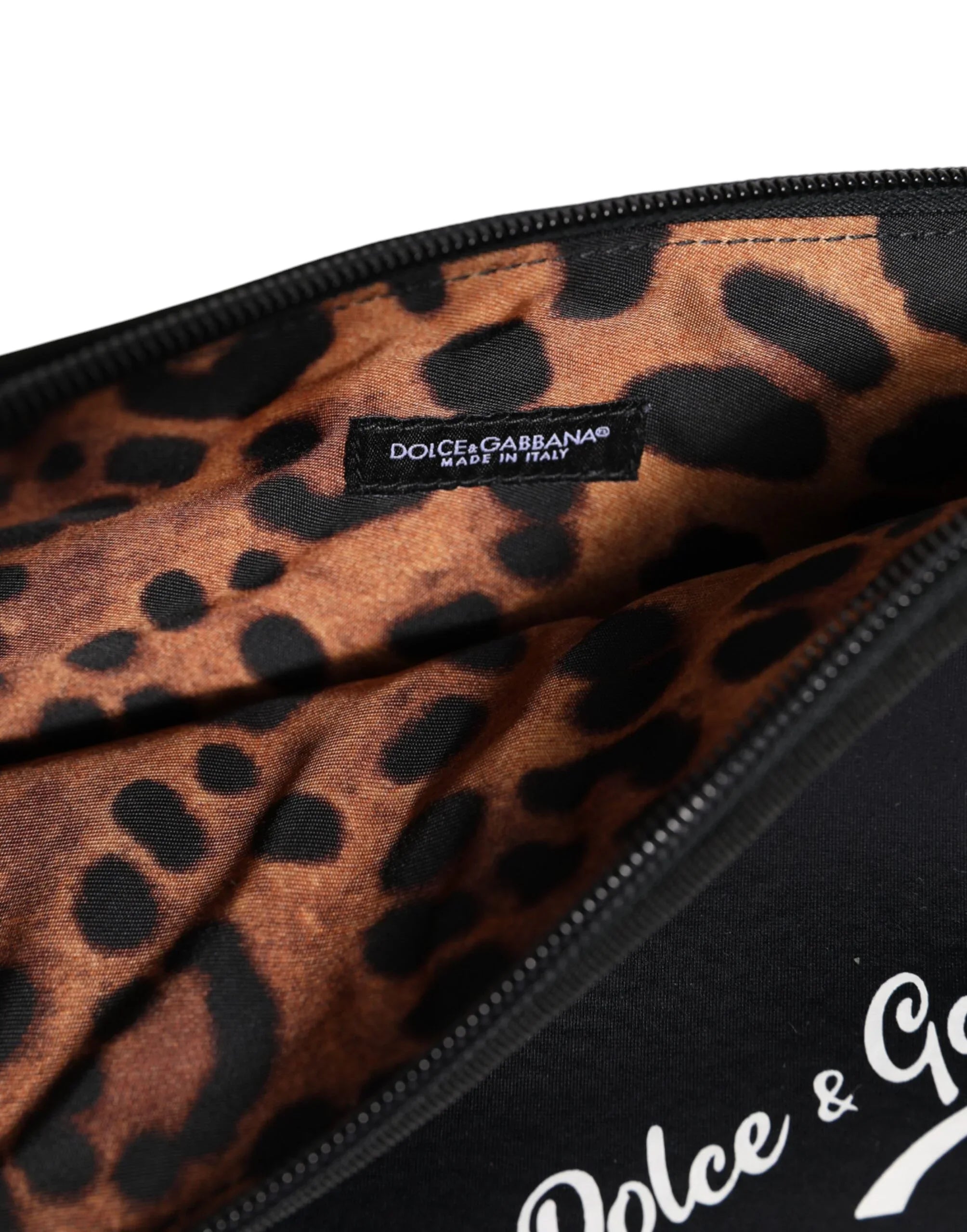 Dolce &amp; Gabbana Clutch aus schwarzem, einfarbigem Nylon mit DG-Logoprint und Reißverschlusstasche