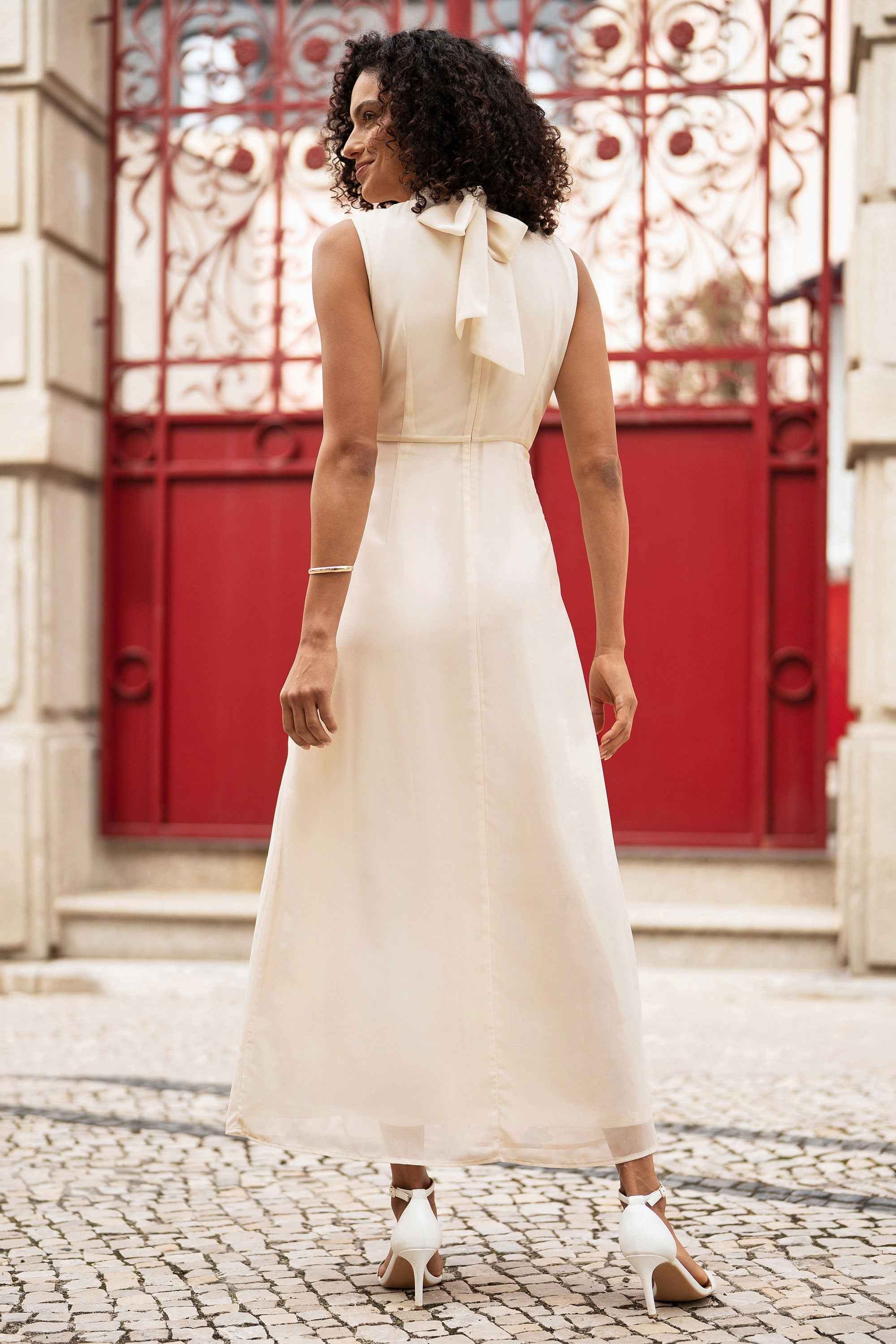 Yumi Ivory Flower Halter Neck Maxi Dress