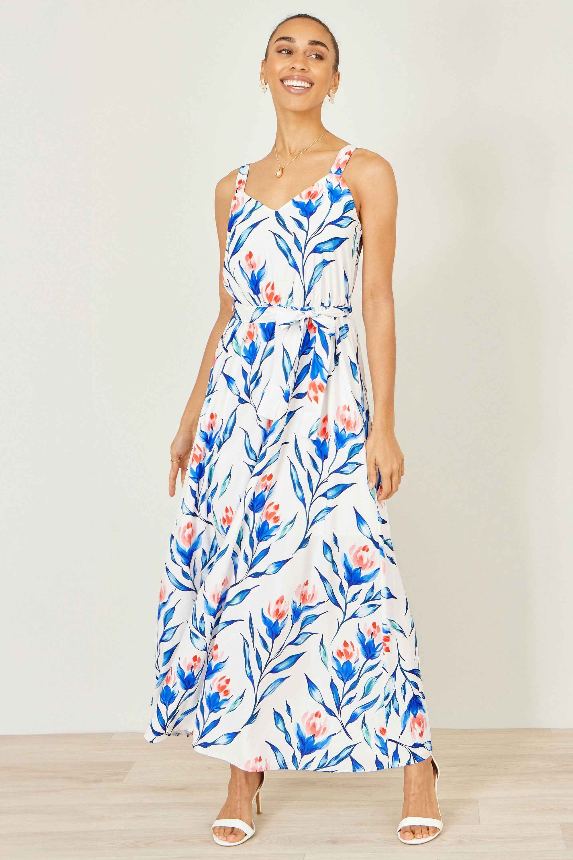 Yumi White Floral Print Maxi Sun Dress