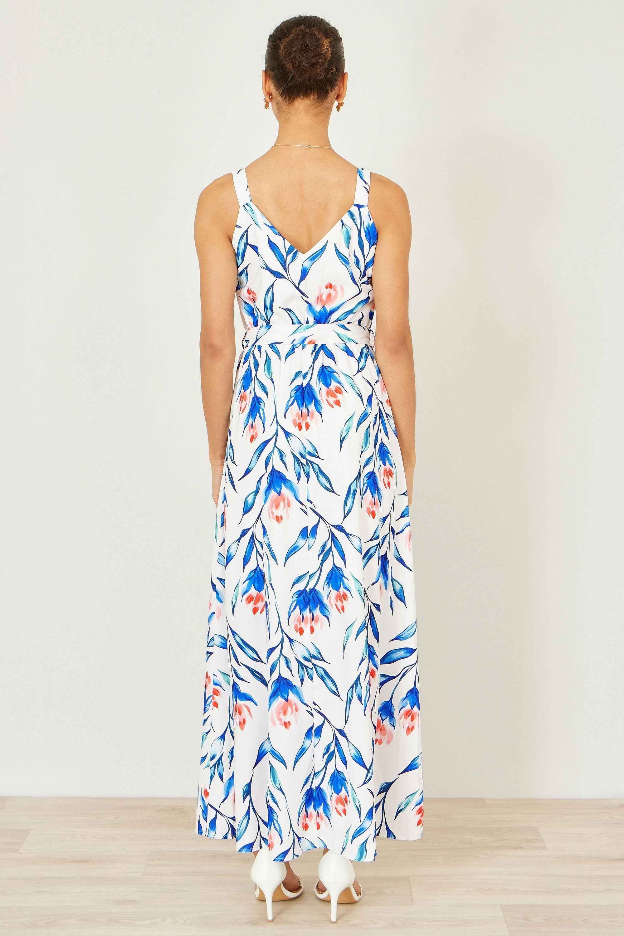 Yumi White Floral Print Maxi Sun Dress