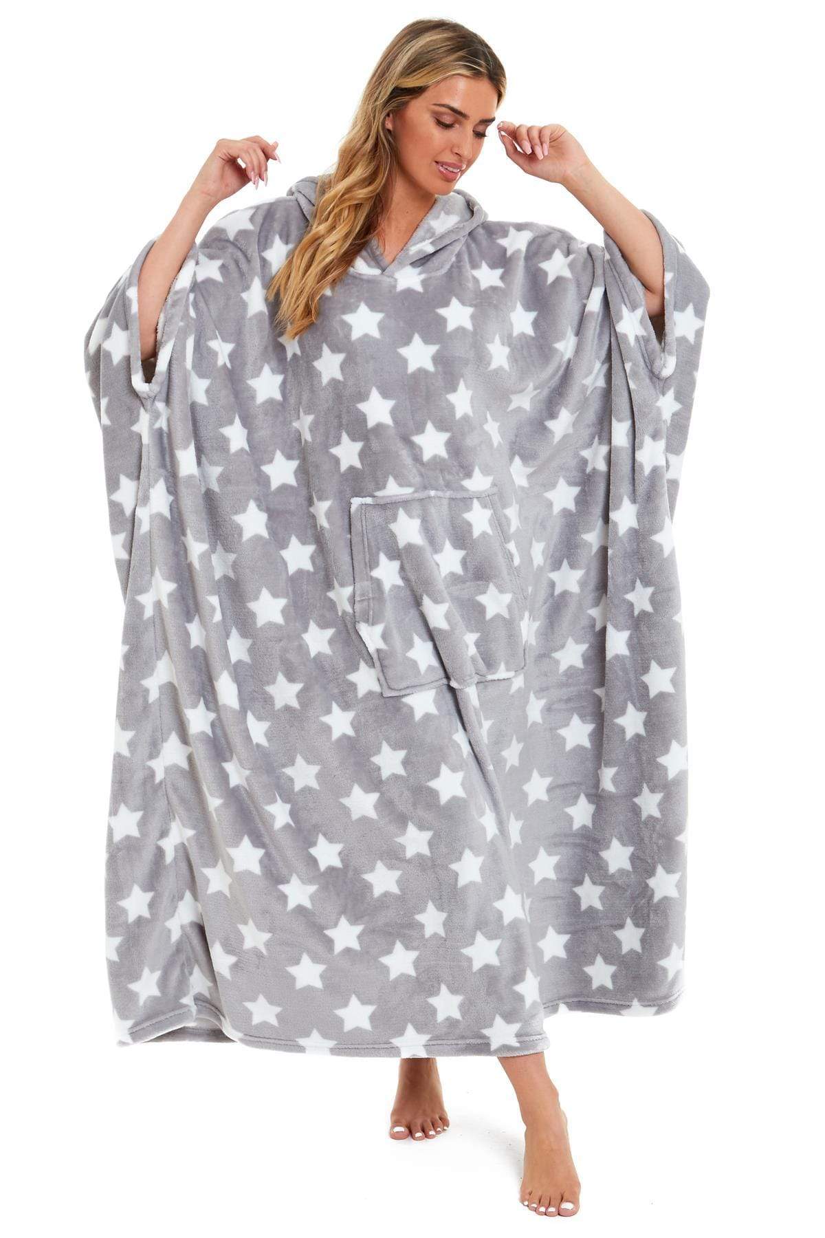 OLIVIA ROCCO Oversized Hooded Fleece Poncho Blanket Stars Polka Dots Easy Care for Cosy Home Layering